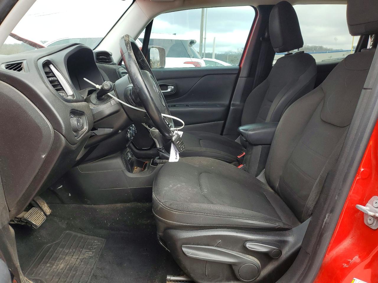 2017 JEEP RENEGADE LATITUDE photo 7