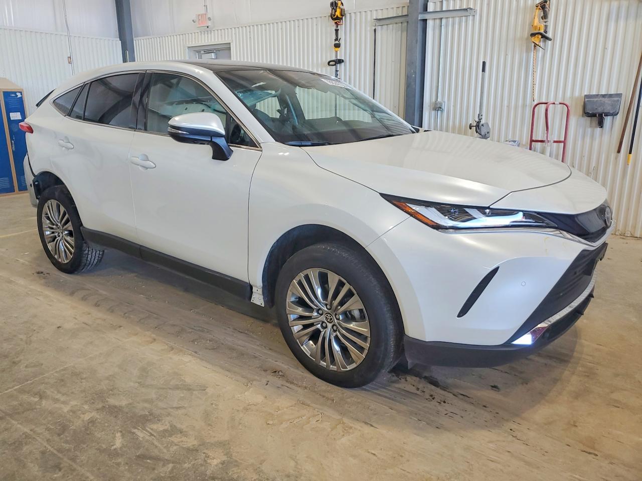 2023 TOYOTA VENZA LIMITED photo 4
