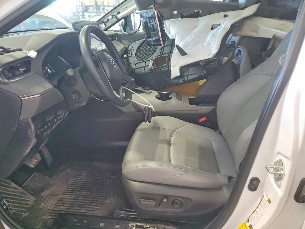 2023 TOYOTA VENZA LIMITED photo 7