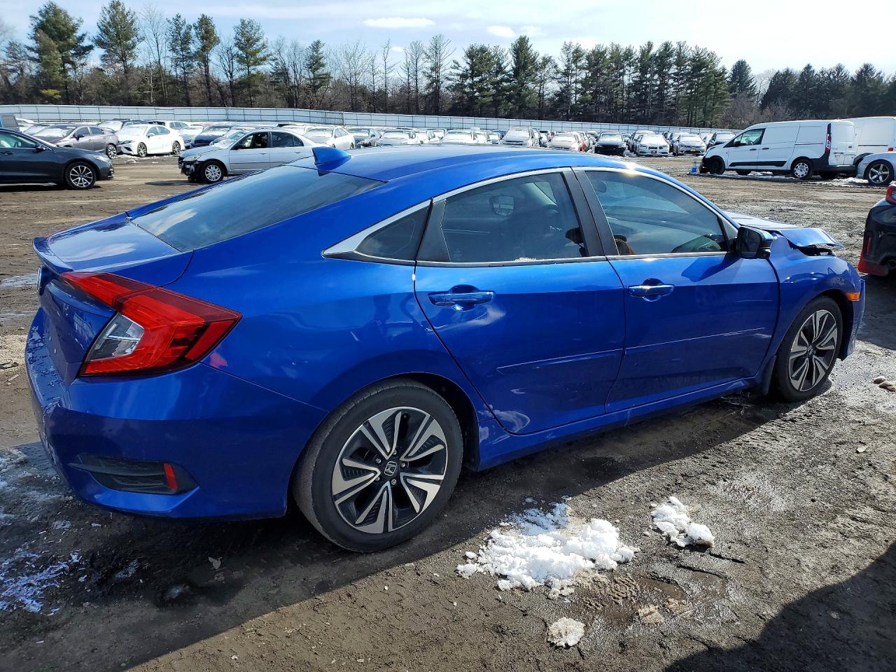 2017 HONDA CIVIC EX photo 3