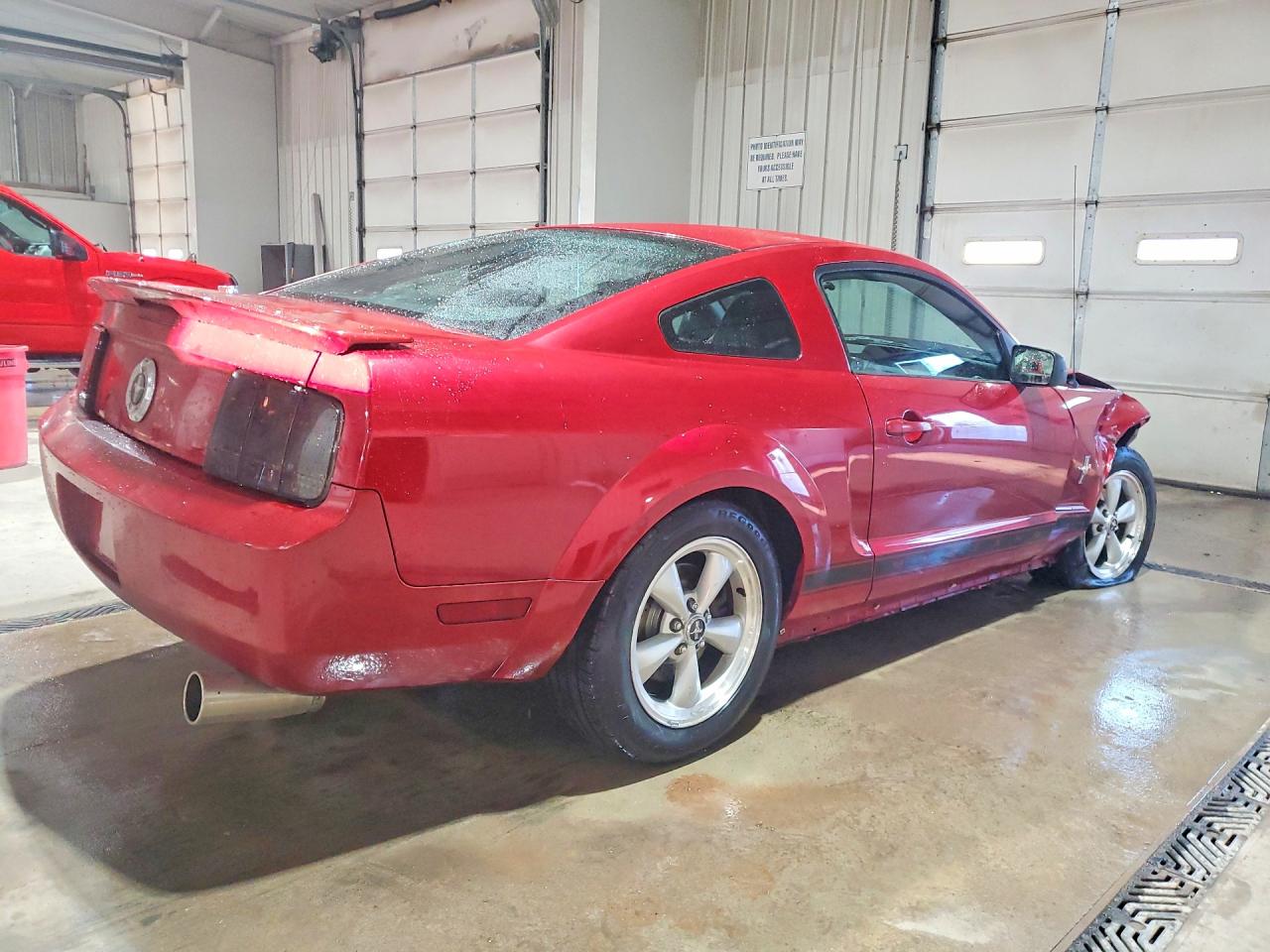 2008 FORD MUSTANG photo 5