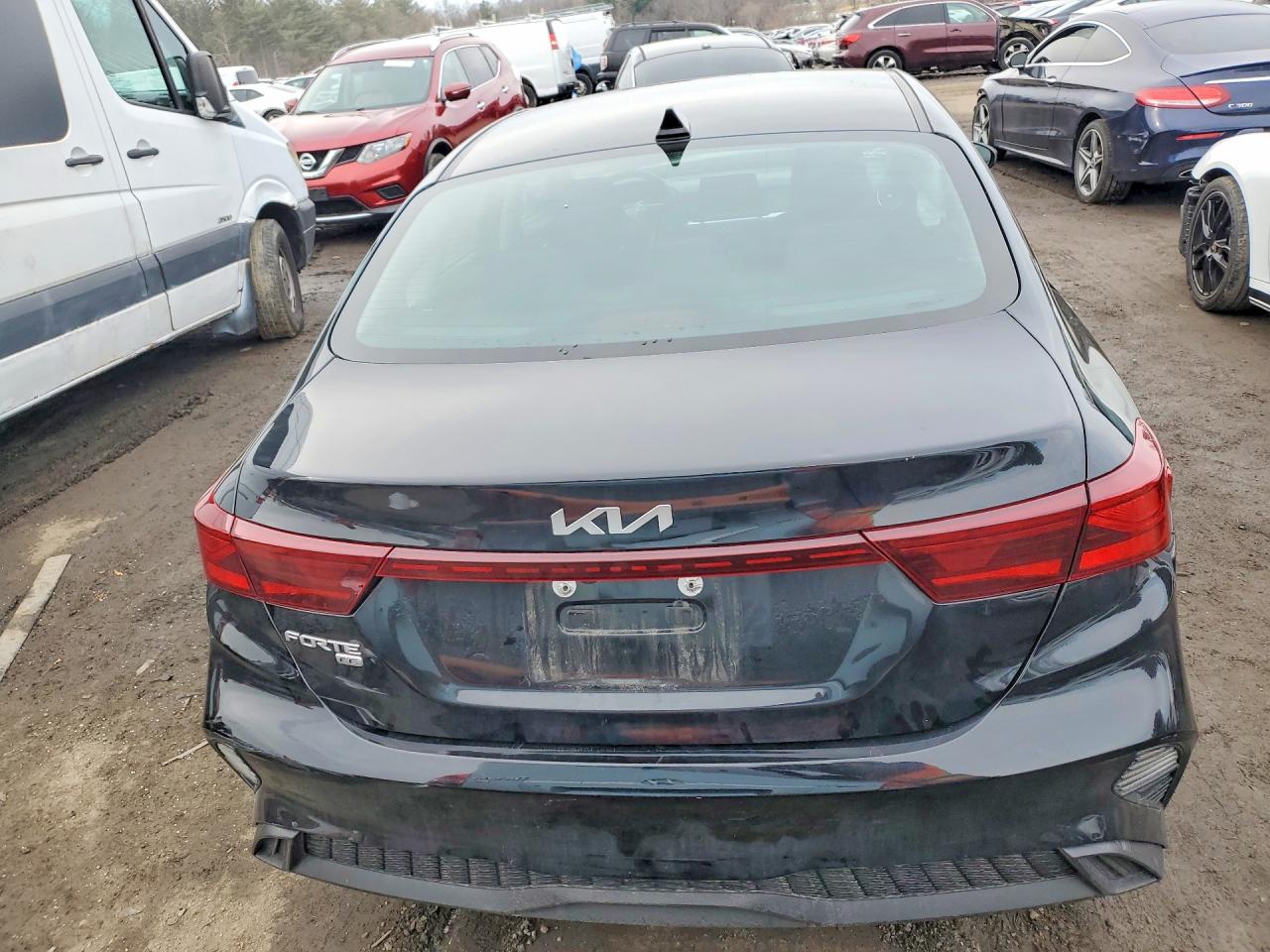 2023 KIA FORTE LX photo 16