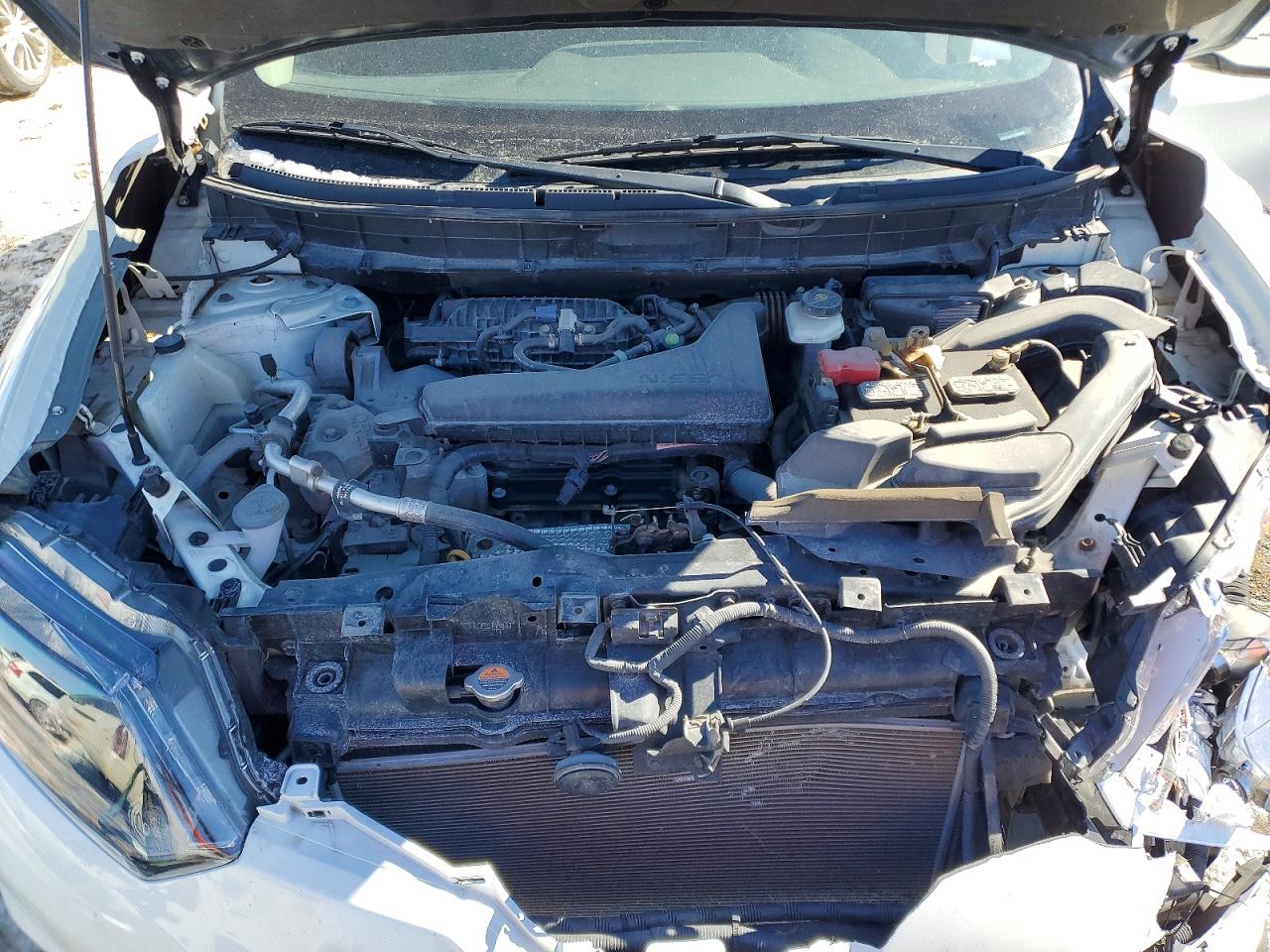 2014 NISSAN ROGUE SV photo 23