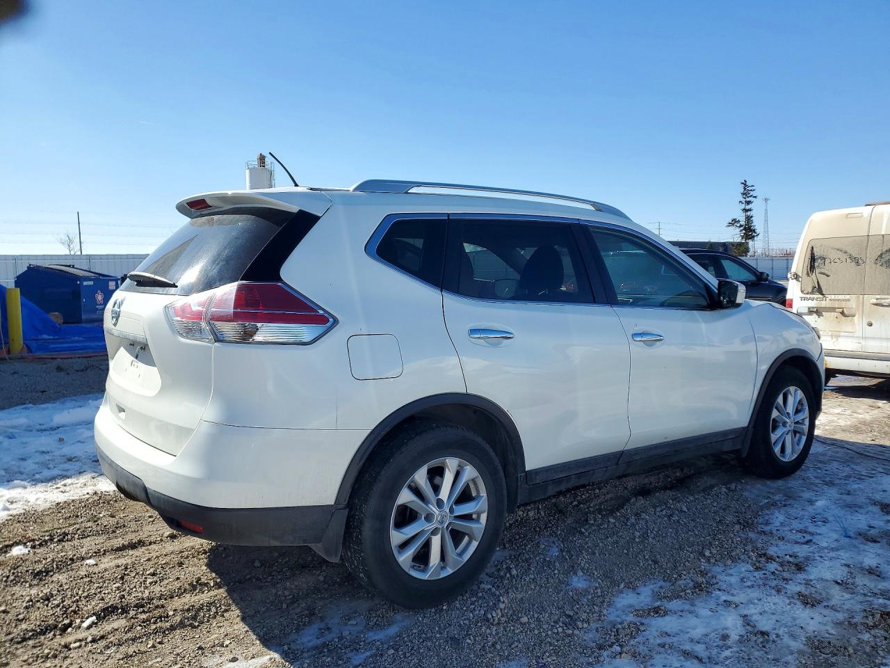 2014 NISSAN ROGUE SV photo 5