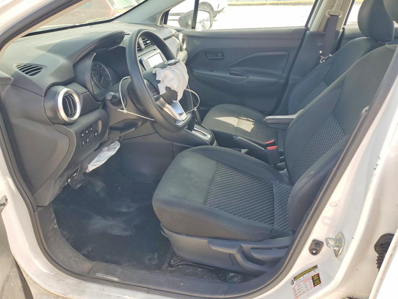 2020 NISSAN VERSA S photo 13