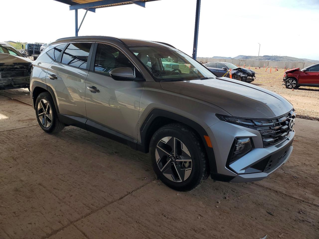 2025 HYUNDAI TUCSON SEL photo 10