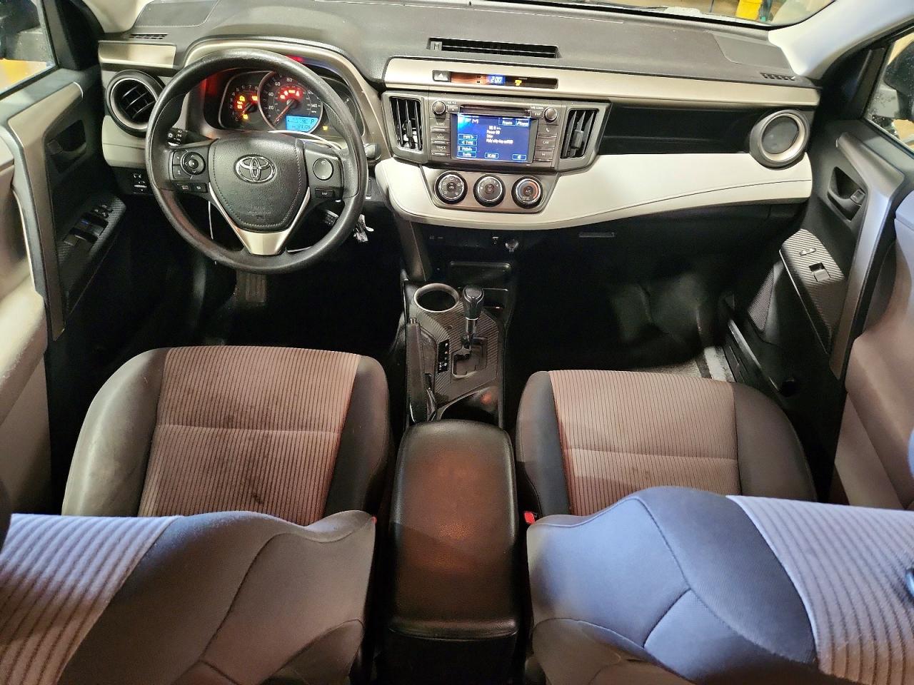 2013 TOYOTA RAV4 LE photo 8