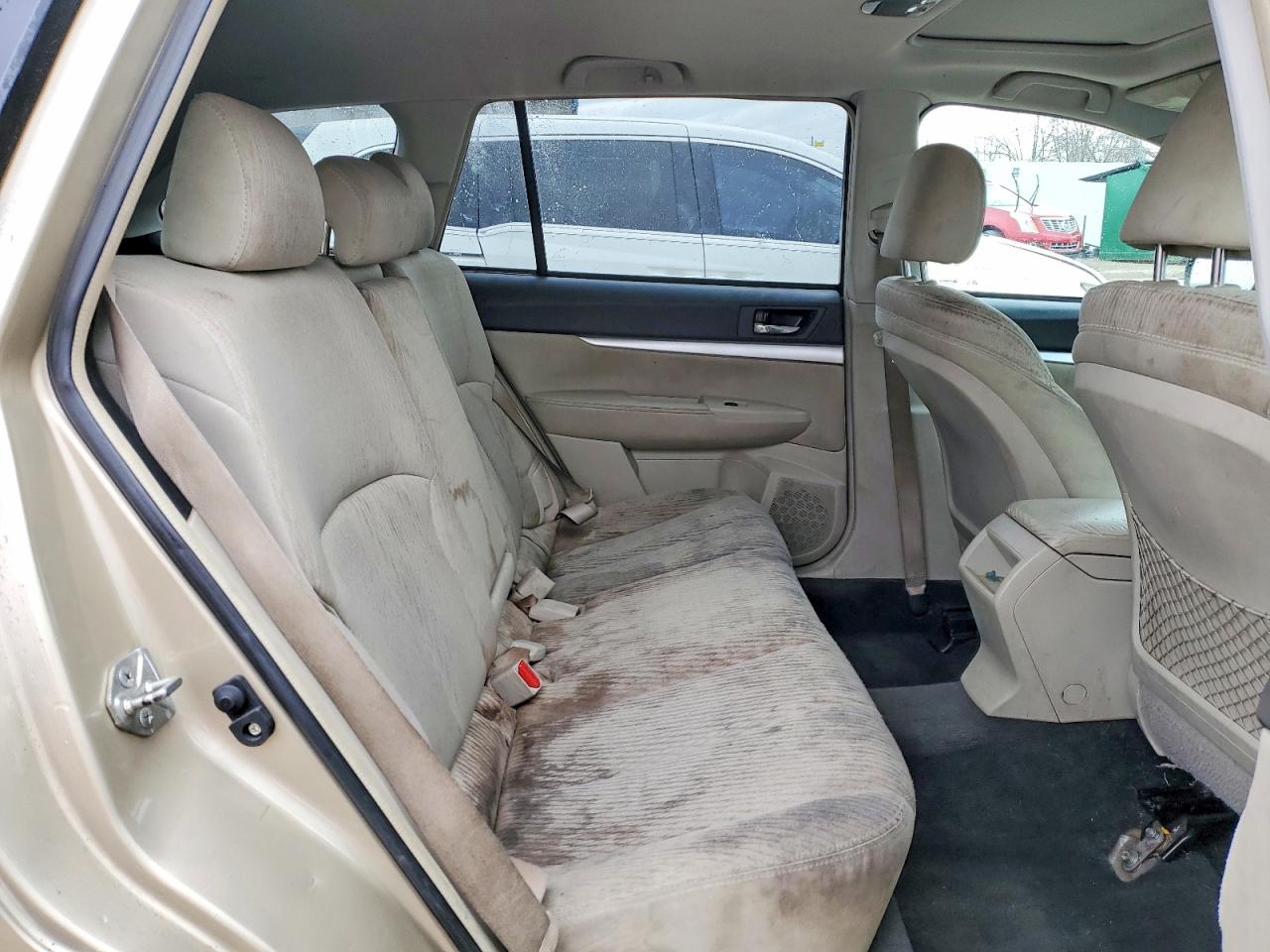 2010 SUBARU OUTBACK 2.5I PREMIUM photo 11
