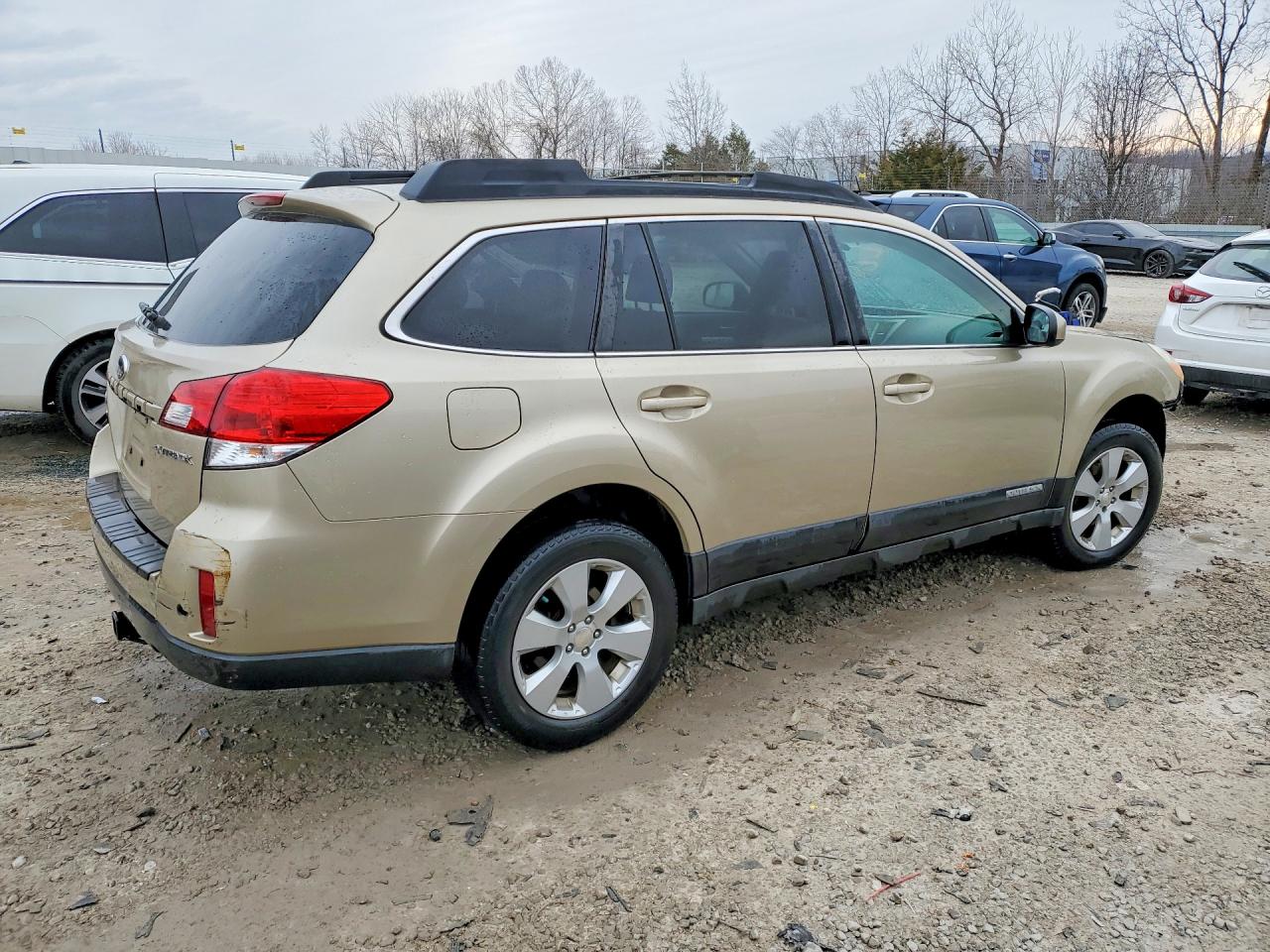 2010 SUBARU OUTBACK 2.5I PREMIUM photo 3