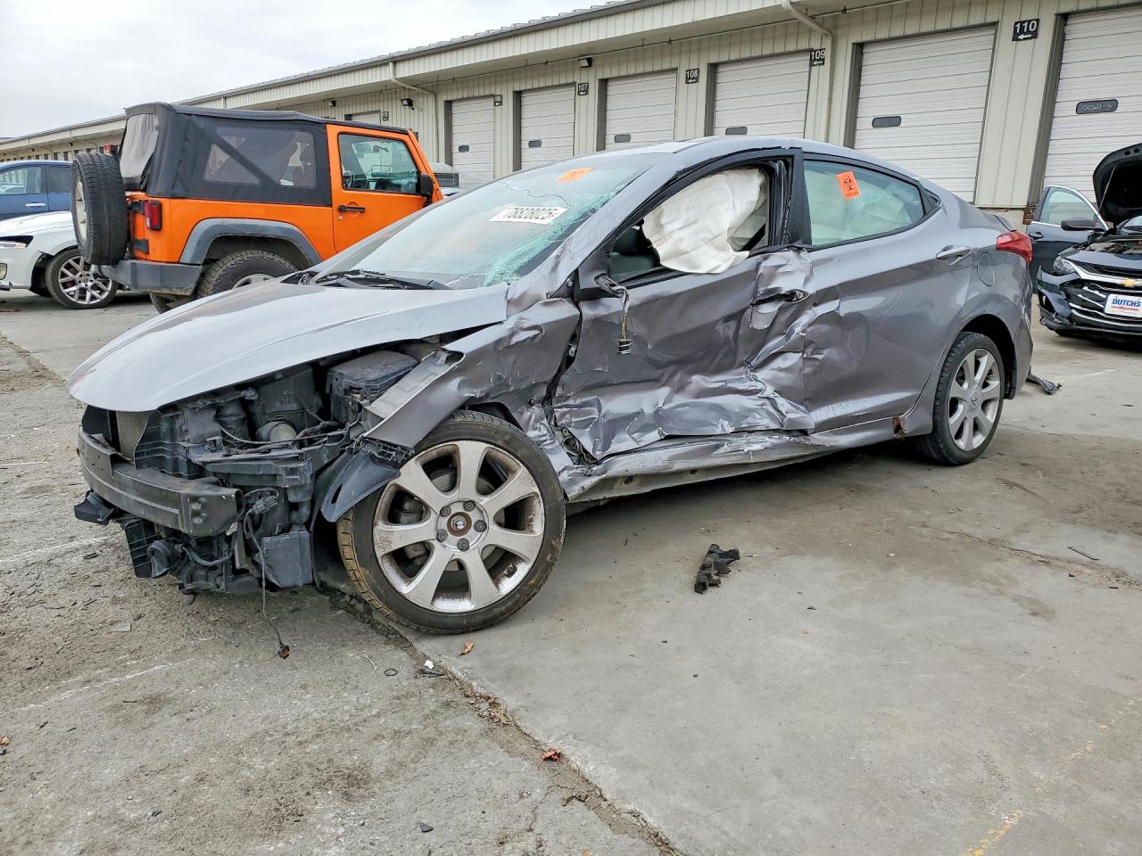 2013 HYUNDAI ELANTRA