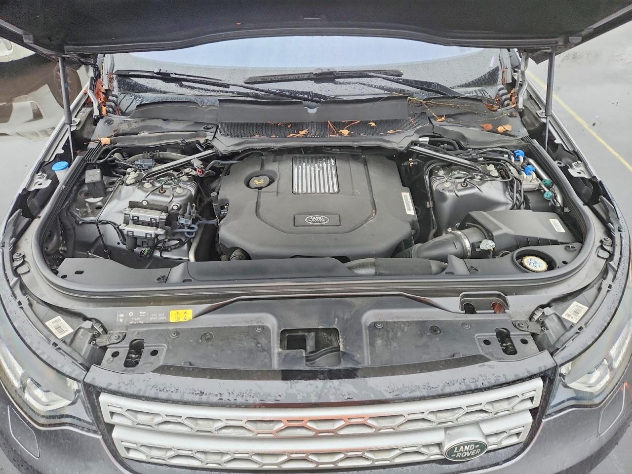 2017 LAND ROVER DISCOVERY HSE photo 12