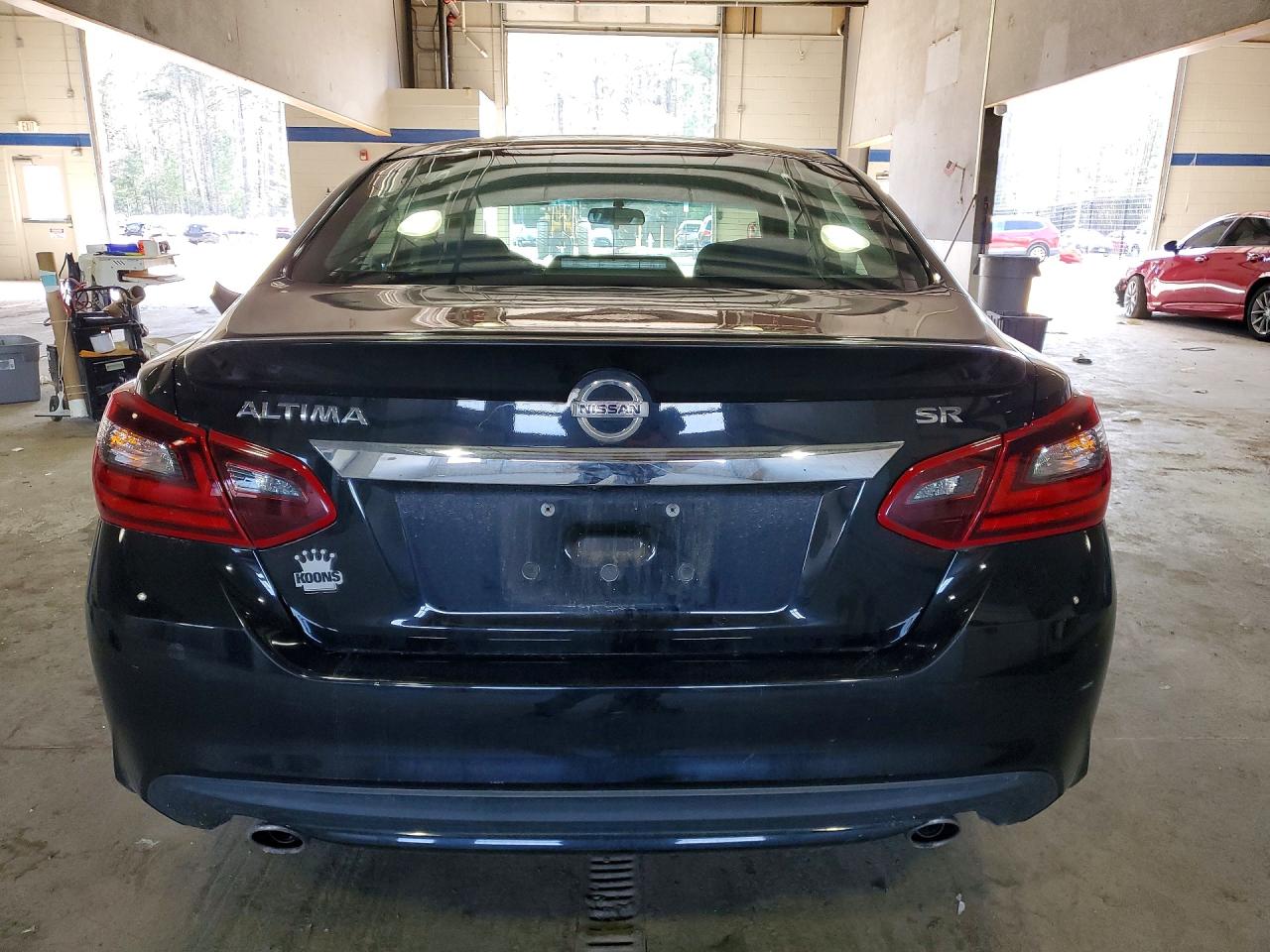 2017 NISSAN ALTIMA 2.5 SR photo 11