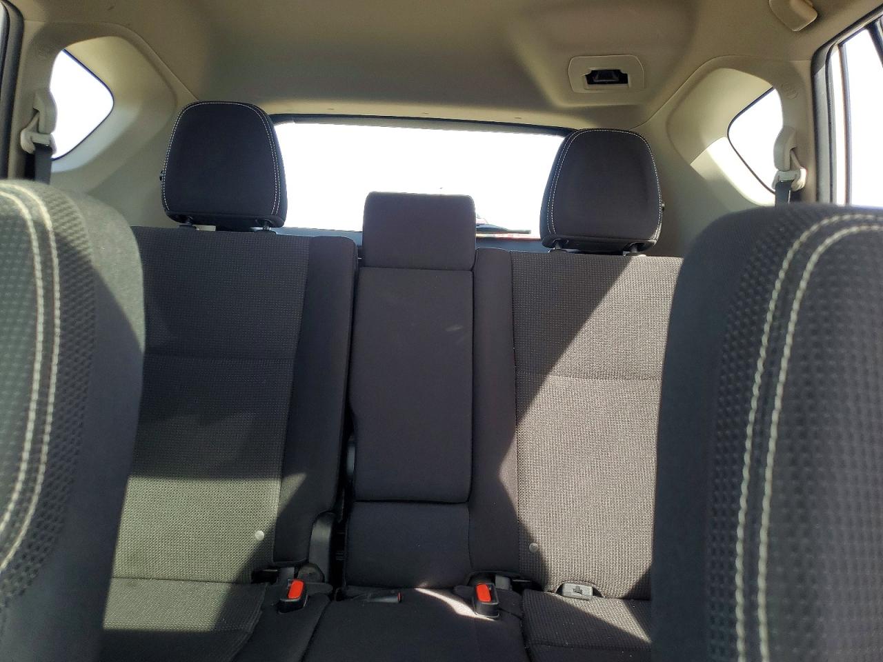 2018 TOYOTA RAV4 XLE photo 19