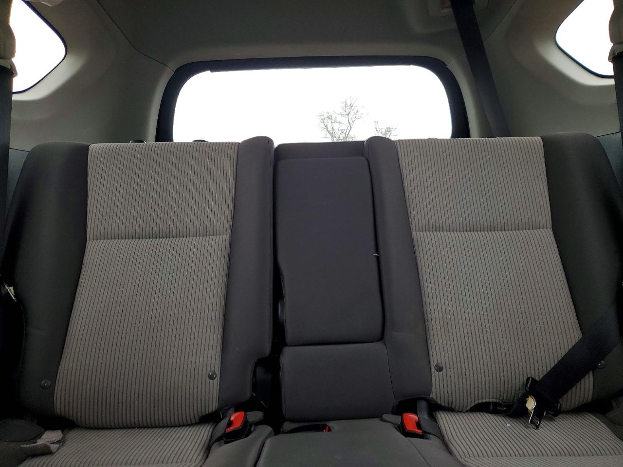 2015 TOYOTA RAV4 LE photo 19