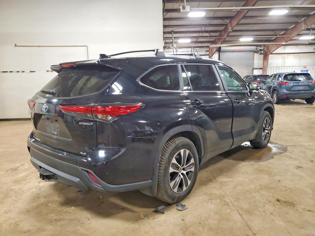 2023 TOYOTA HIGHLANDER HYBRID XLE photo 5