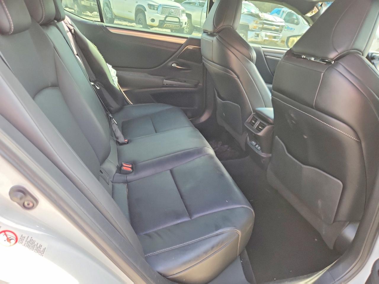 2019 LEXUS ES 350 photo 10