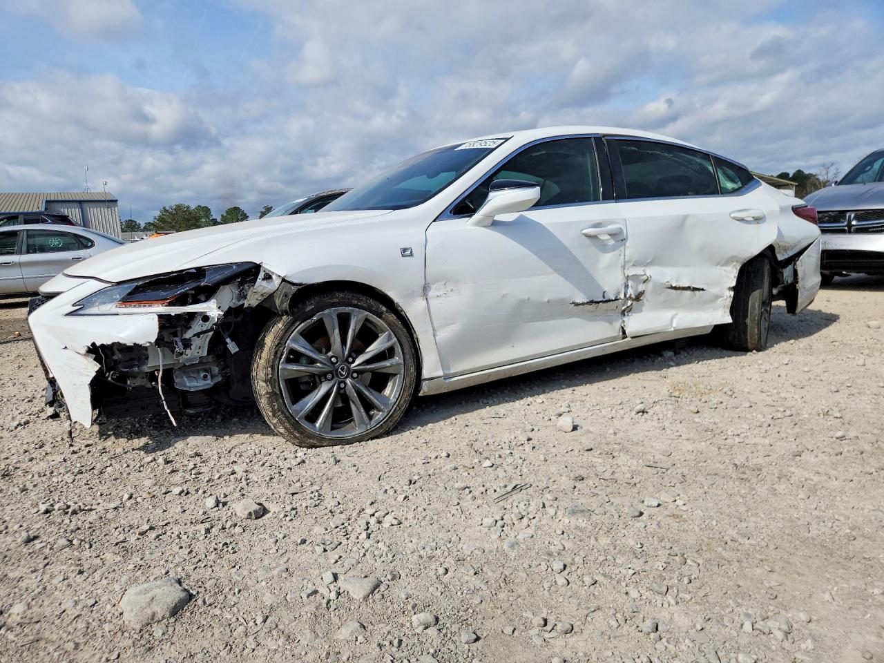 2019 LEXUS ES