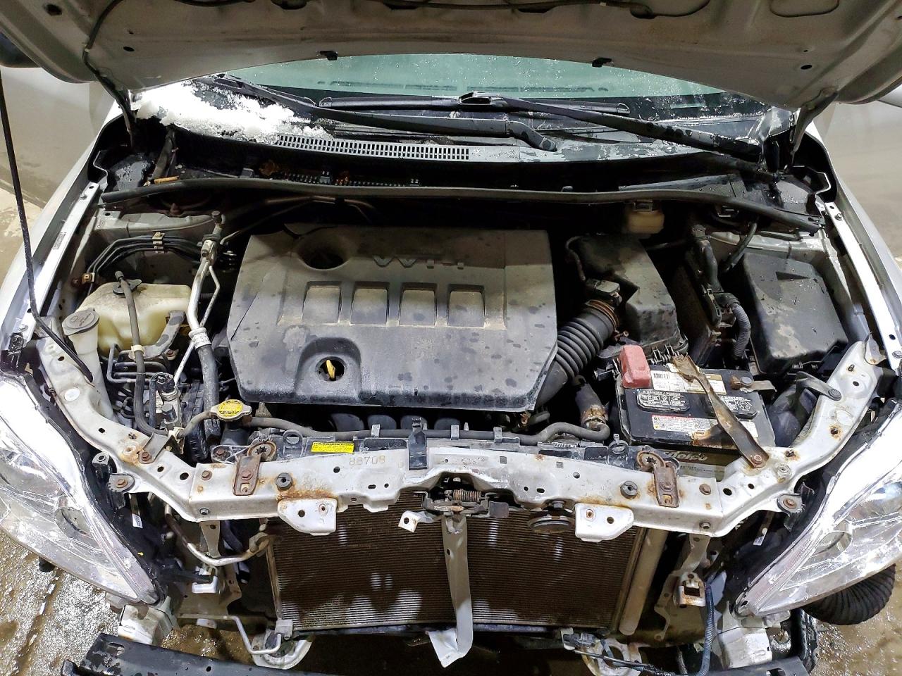 2011 TOYOTA COROLLA LE photo 11