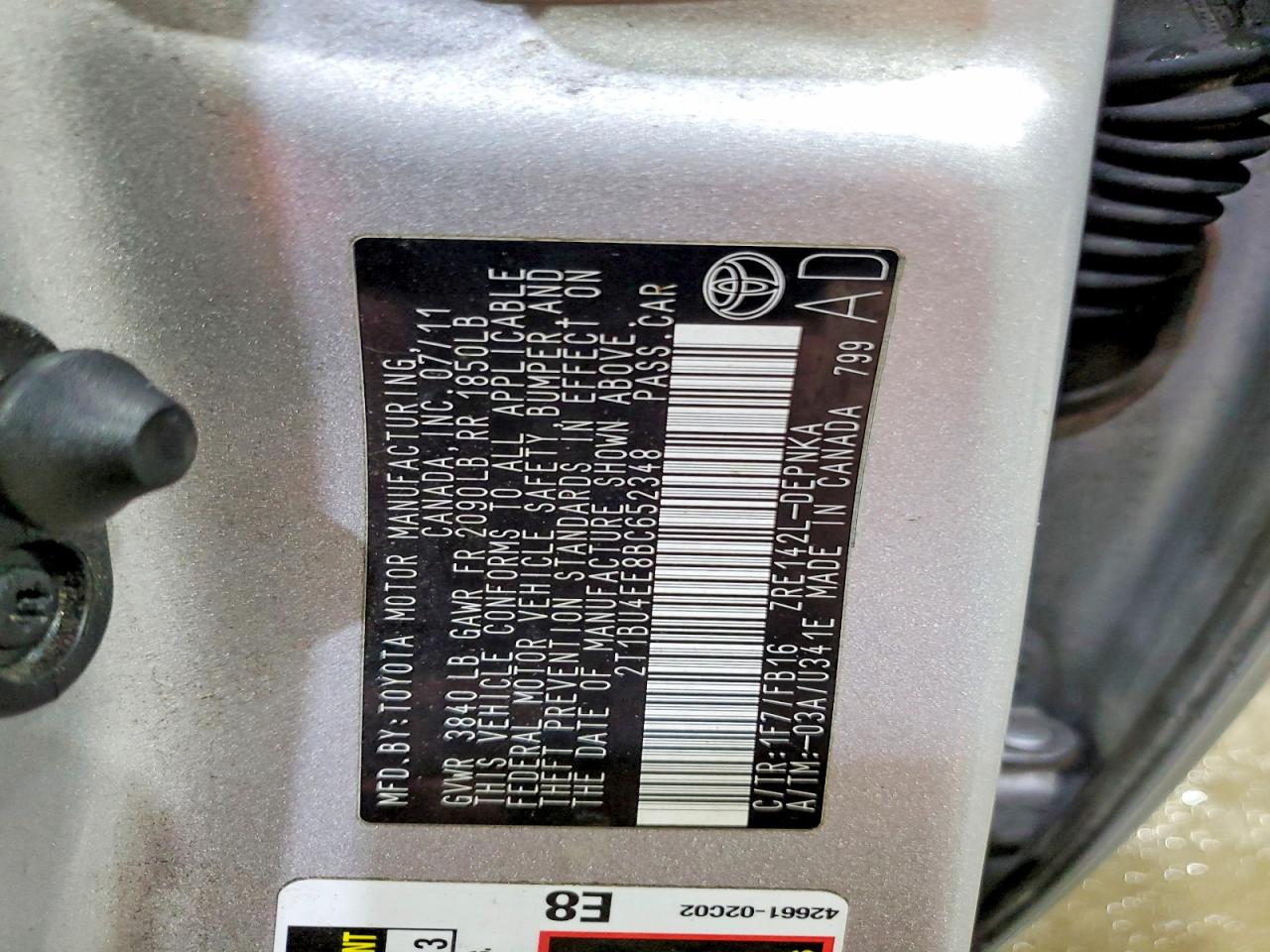 2011 TOYOTA COROLLA LE photo 12