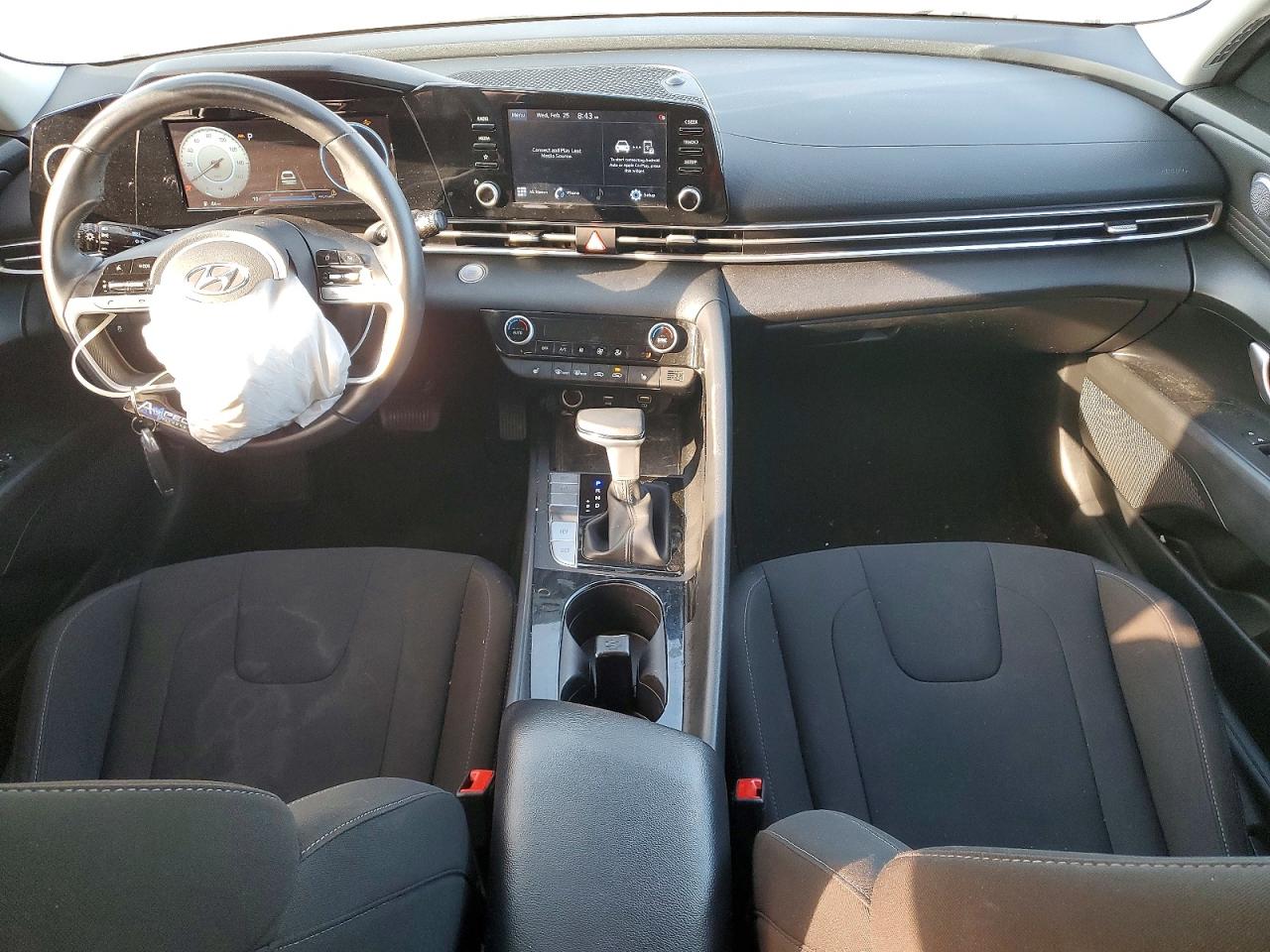 2021 HYUNDAI ELANTRA SEL photo 22