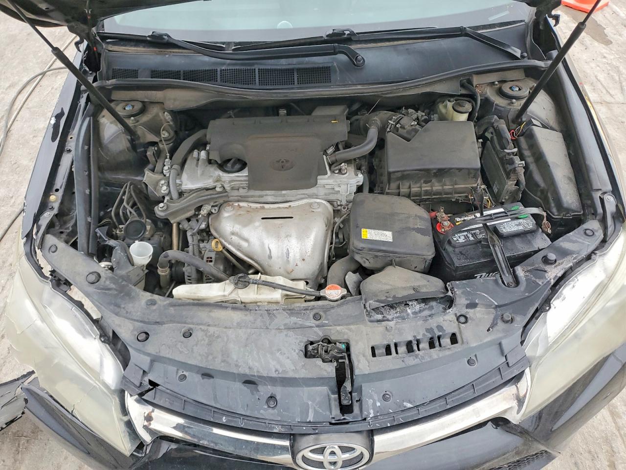 2016 TOYOTA CAMRY SE photo 11