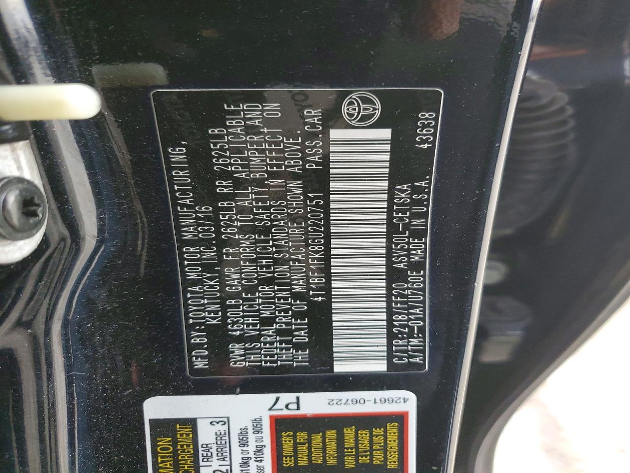 2016 TOYOTA CAMRY SE photo 12
