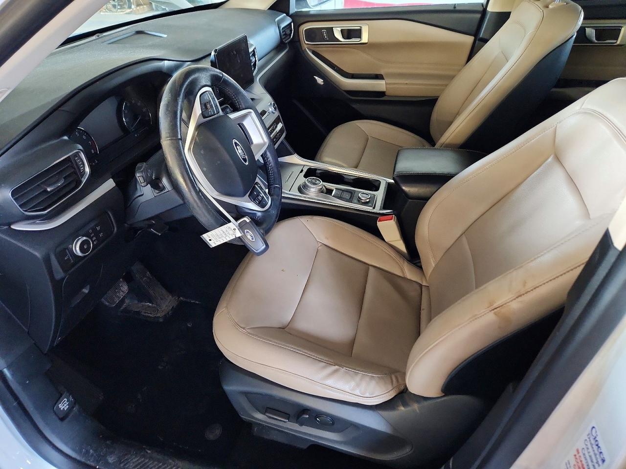 2020 FORD EXPLORER XLT photo 13