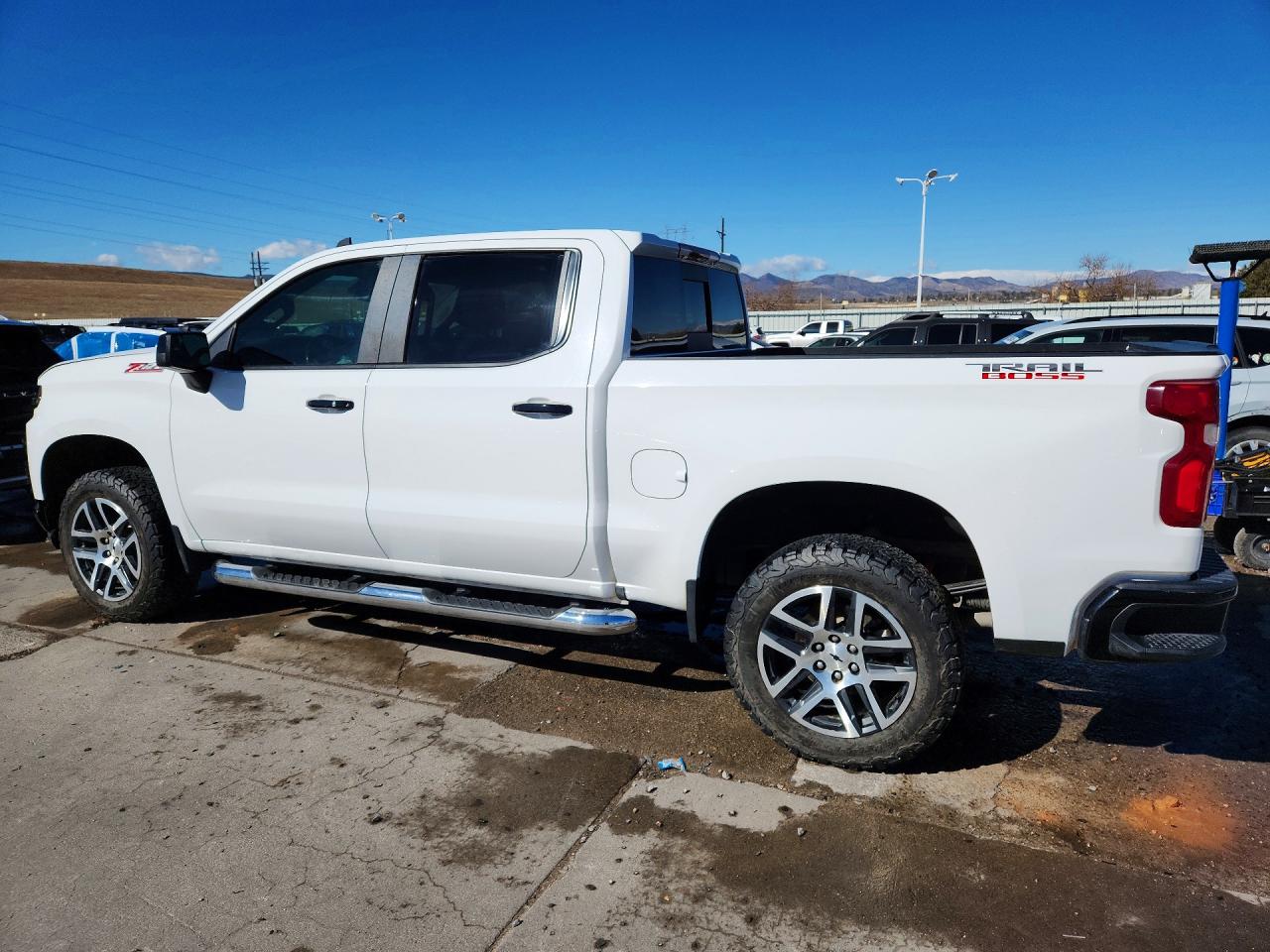 2020 CHEVROLET SILVERADO K1500 LT TRAIL BOSS photo 2