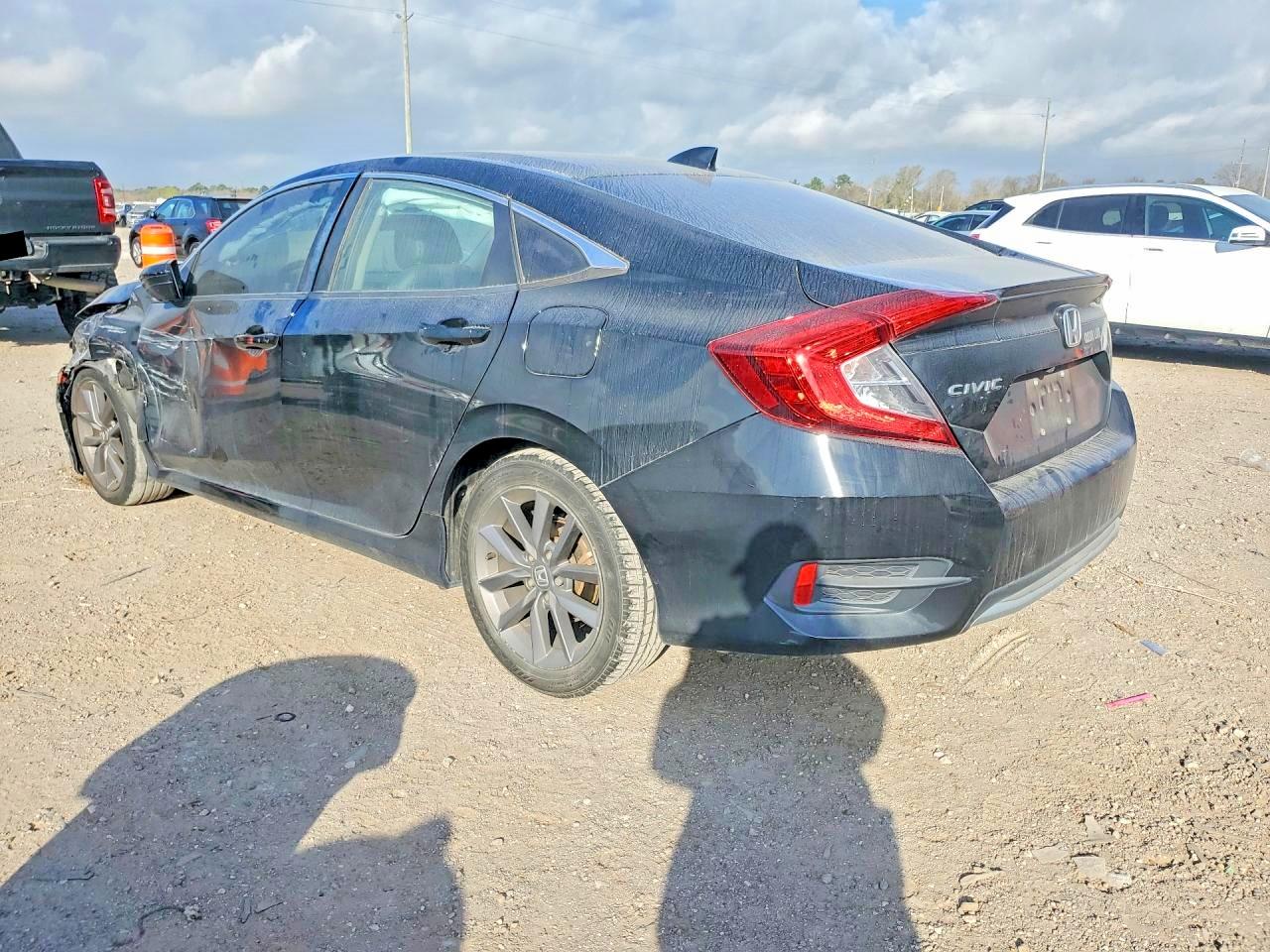 2020 HONDA CIVIC EXL photo 2
