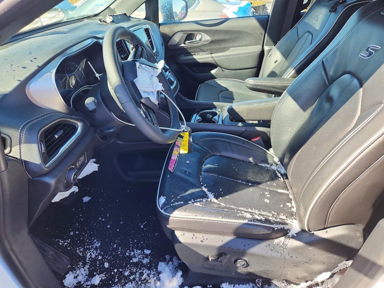 2024 CHRYSLER PACIFICA LIMITED photo 7