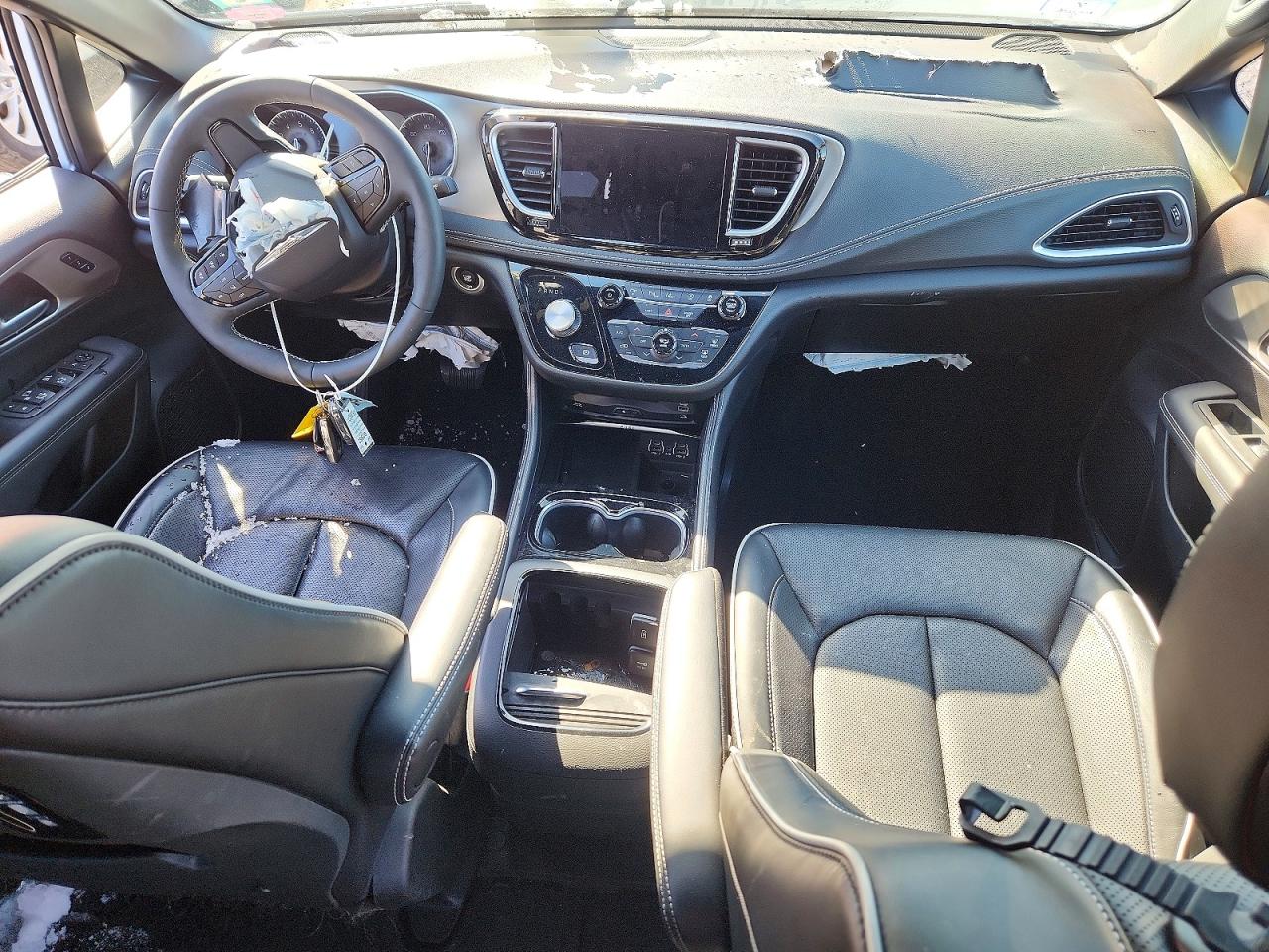 2024 CHRYSLER PACIFICA LIMITED photo 8