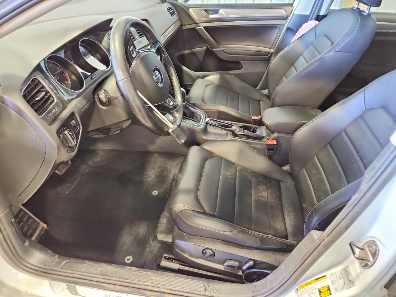 2017 VOLKSWAGEN GOLF ALLTRACK S photo 7