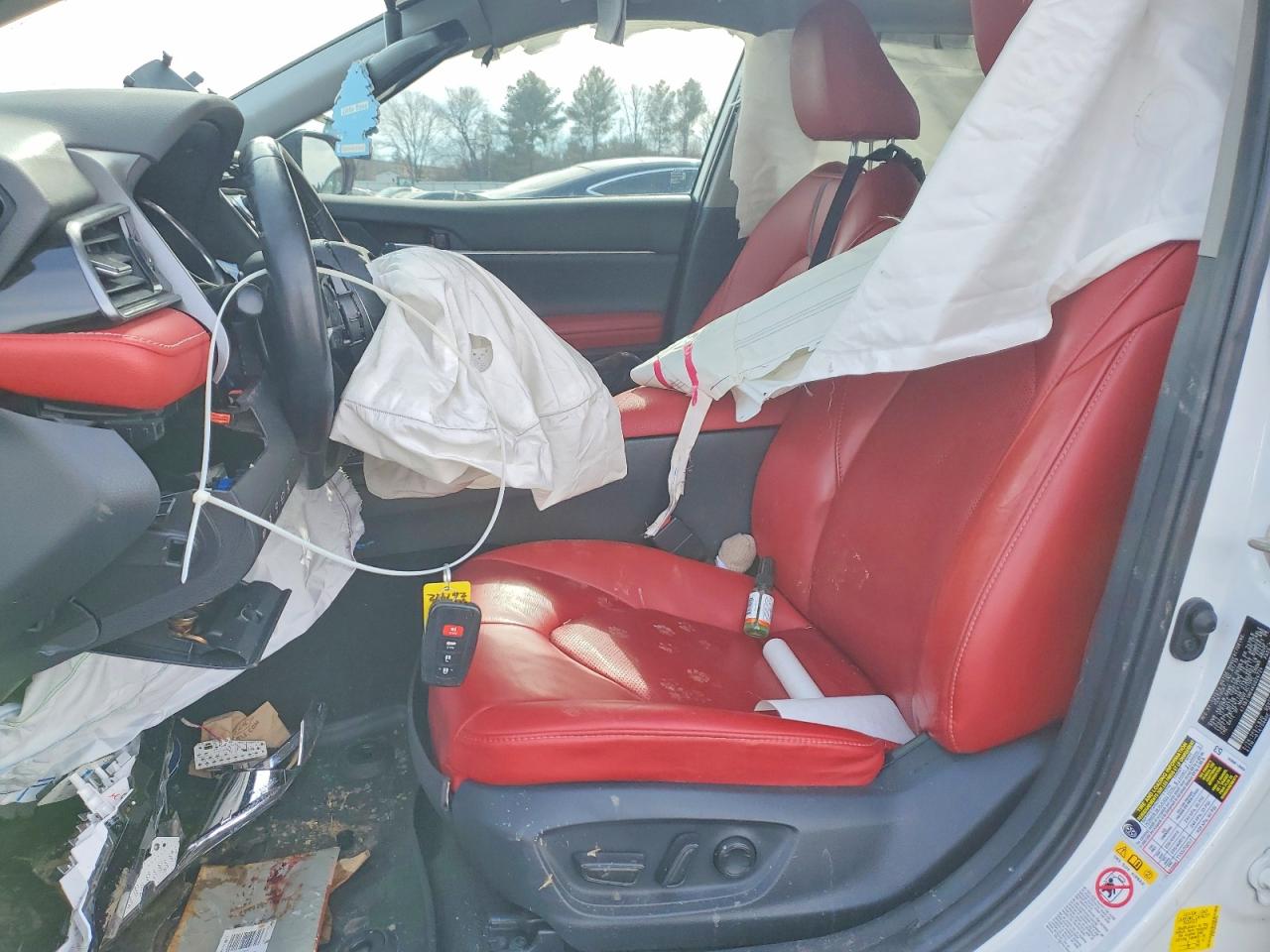 2019 TOYOTA CAMRY XSE V6 photo 13