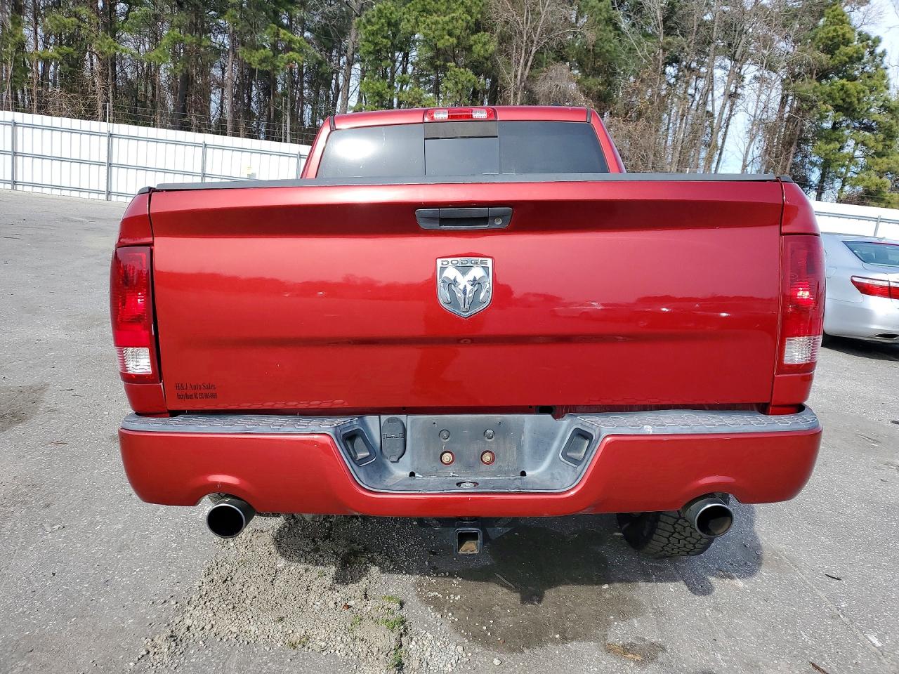 2010 DODGE RAM 1500 photo 11