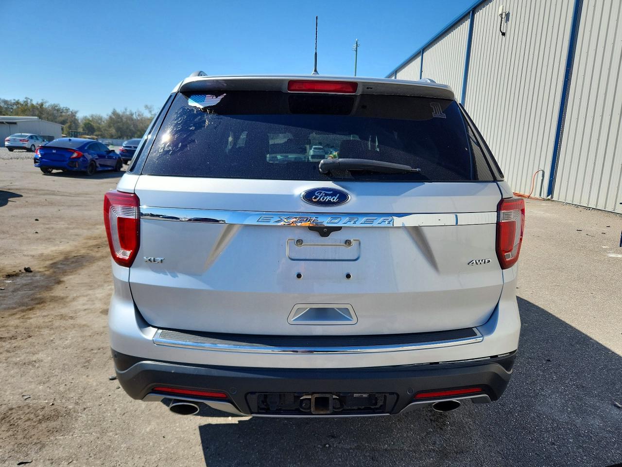 2018 FORD EXPLORER XLT photo 11