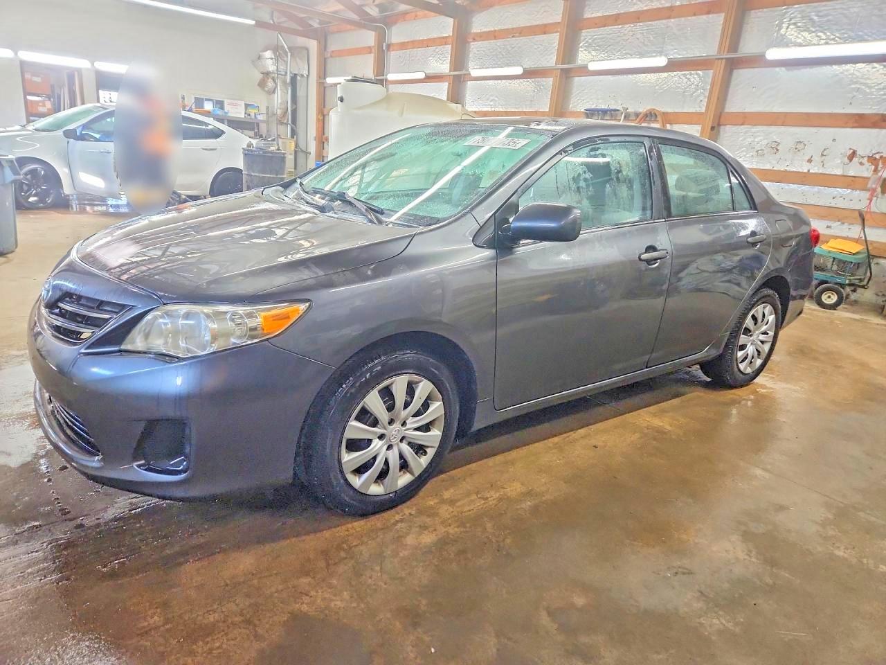 2013 TOYOTA COROLLA