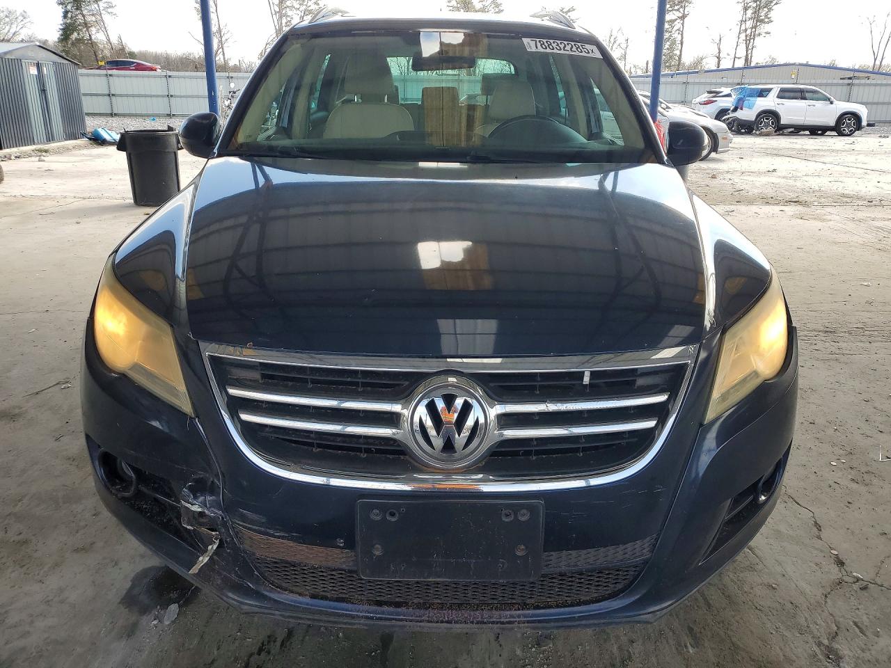 2011 VOLKSWAGEN TIGUAN S photo 5