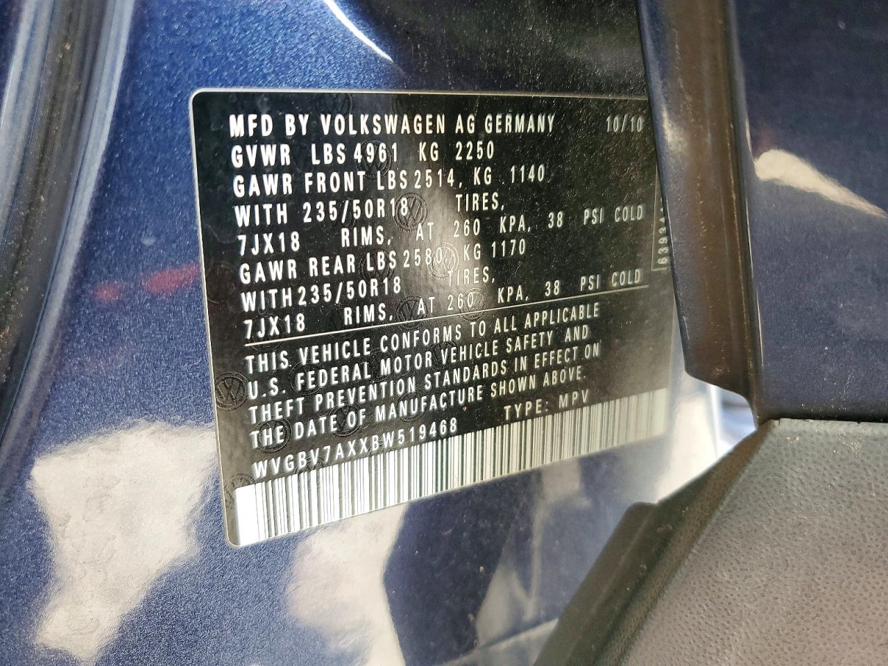 2011 VOLKSWAGEN TIGUAN S photo 12
