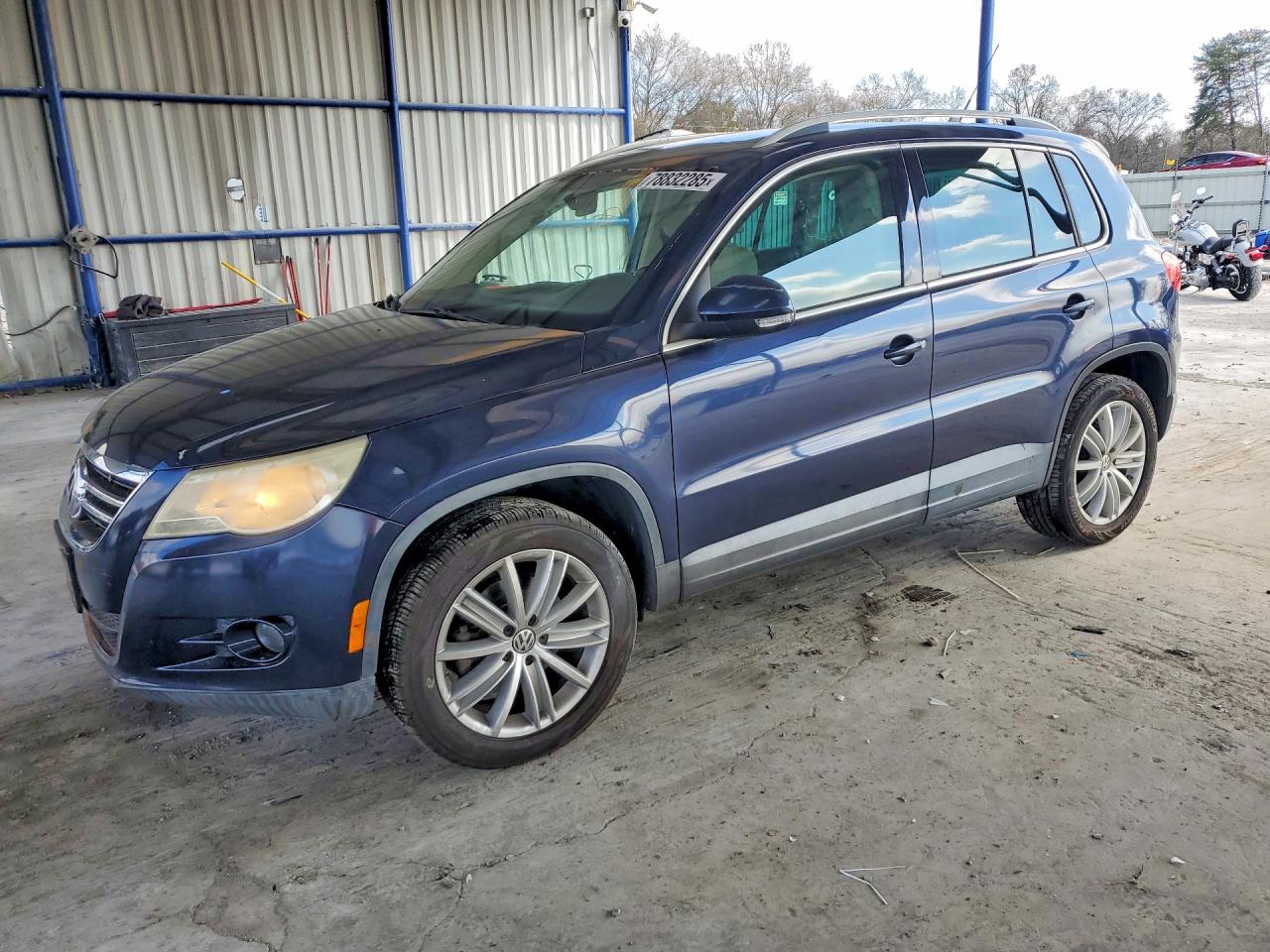 2011 VOLKSWAGEN TIGUAN