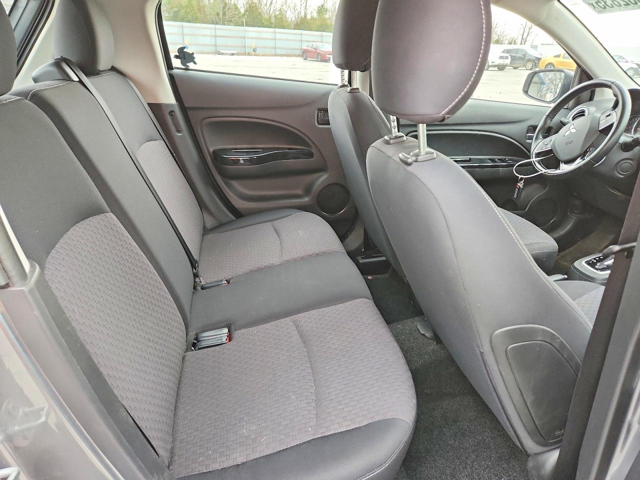 2017 MITSUBISHI MIRAGE SE photo 11