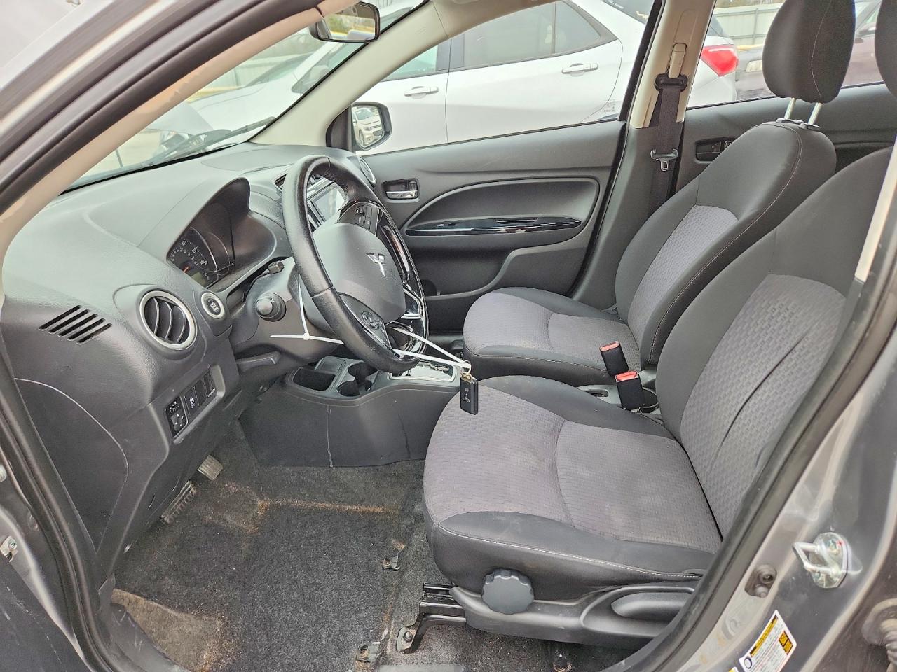 2017 MITSUBISHI MIRAGE SE photo 7