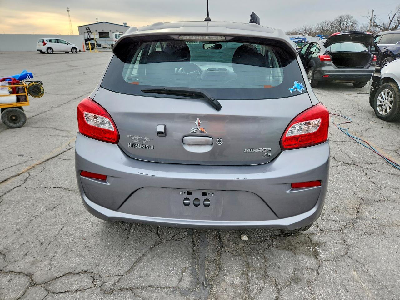 2017 MITSUBISHI MIRAGE SE photo 6