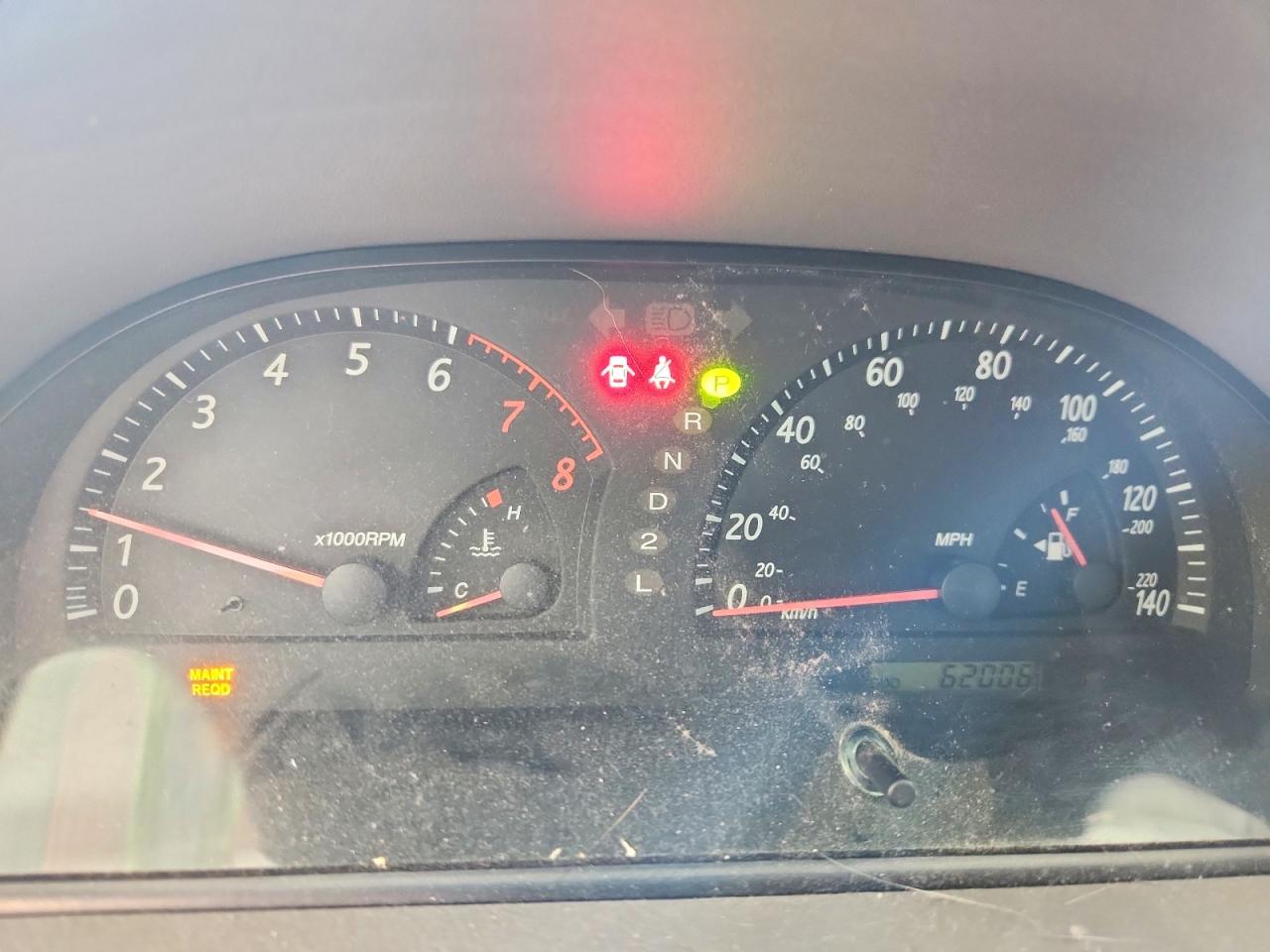 2004 TOYOTA CAMRY LE photo 9