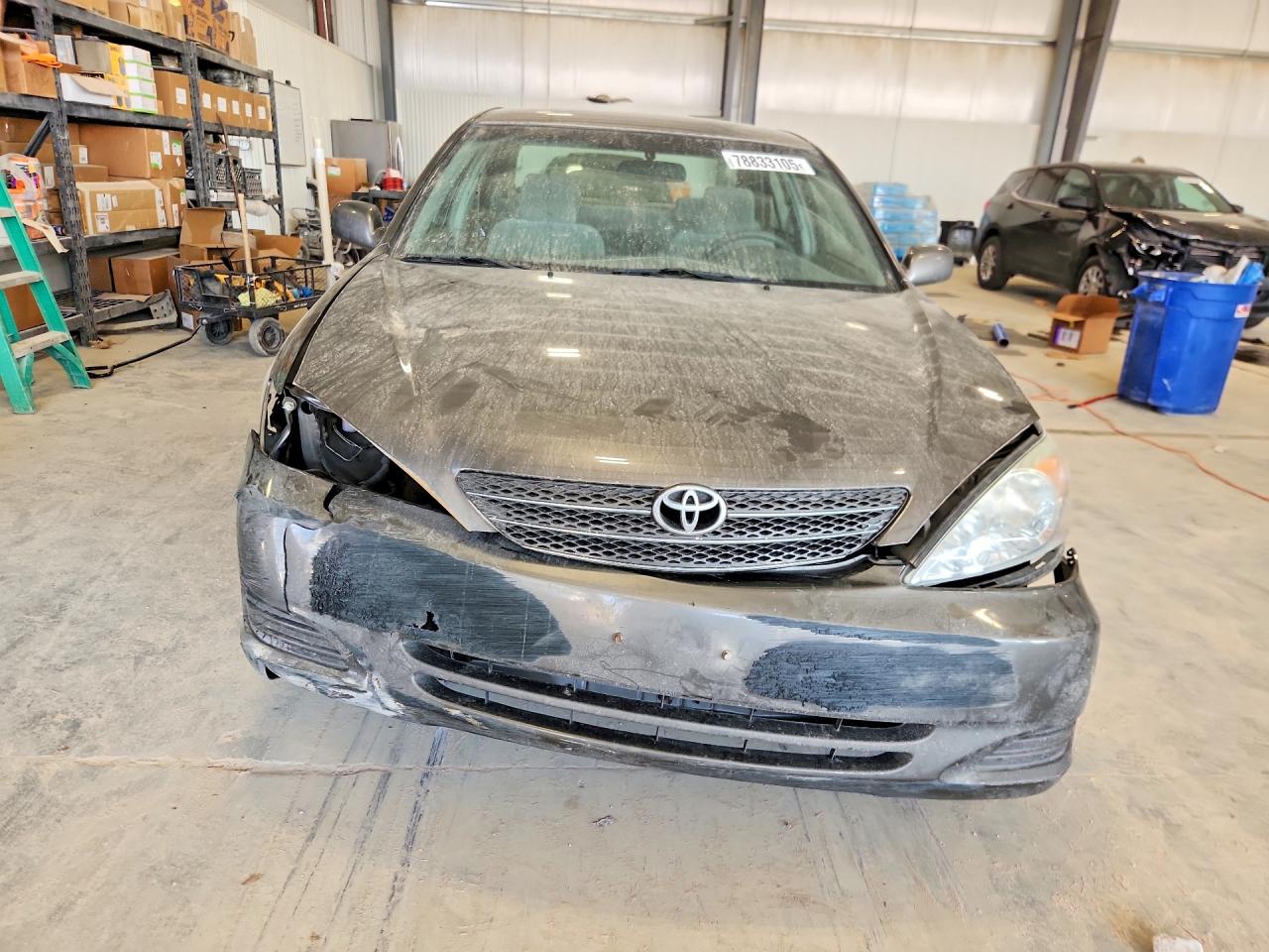 2004 TOYOTA CAMRY LE photo 5