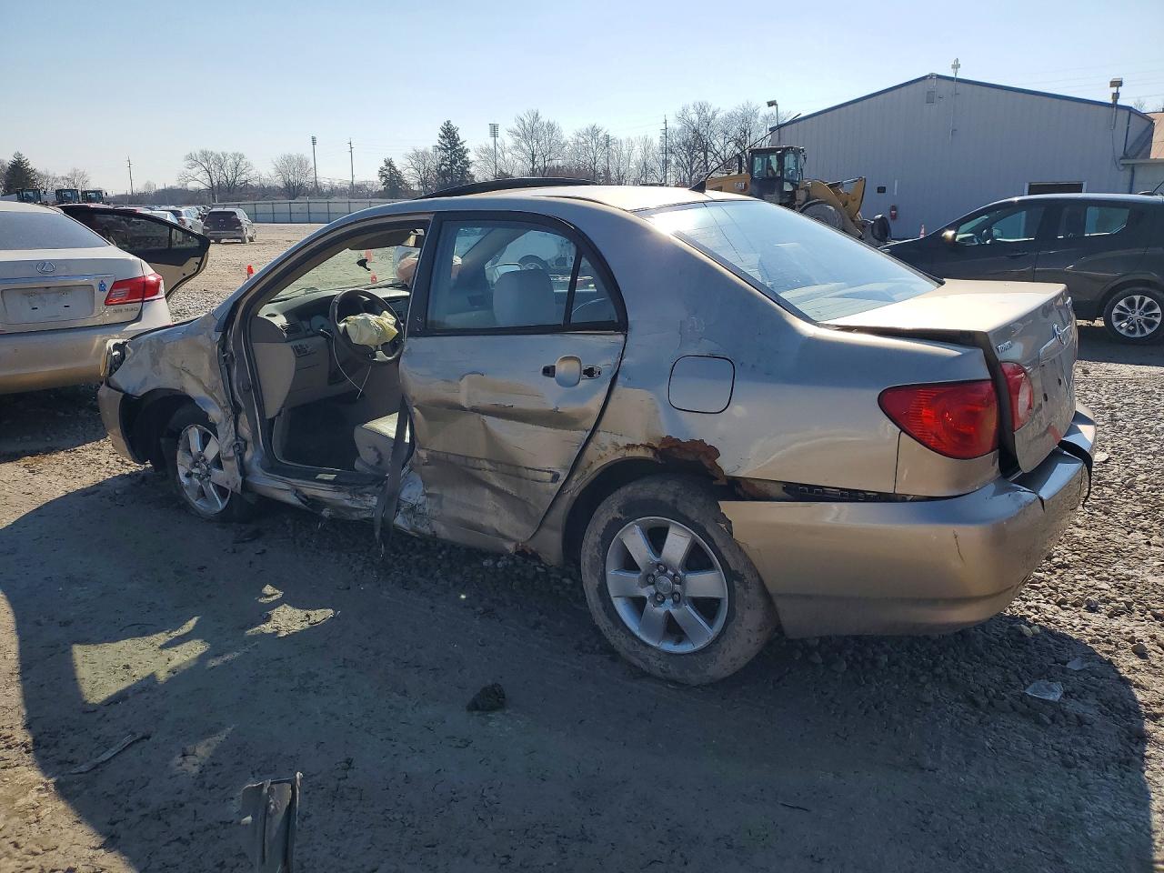 2004 TOYOTA COROLLA LE photo 3