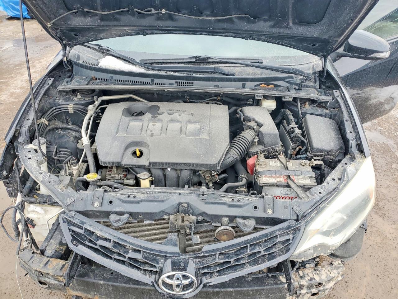 2015 TOYOTA COROLLA L photo 31