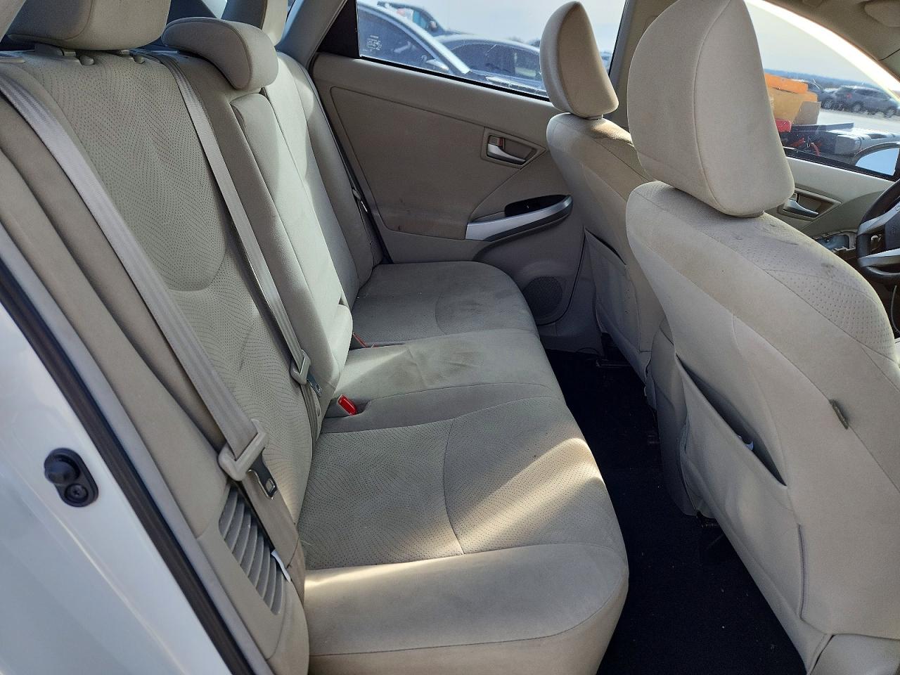 2013 TOYOTA PRIUS THREE photo 10