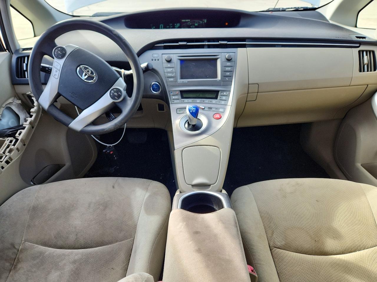 2013 TOYOTA PRIUS THREE photo 8