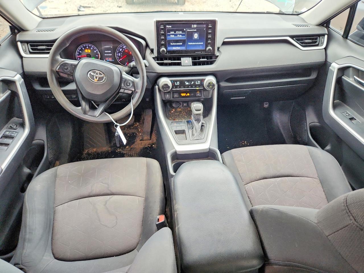 2019 TOYOTA RAV4 photo 8
