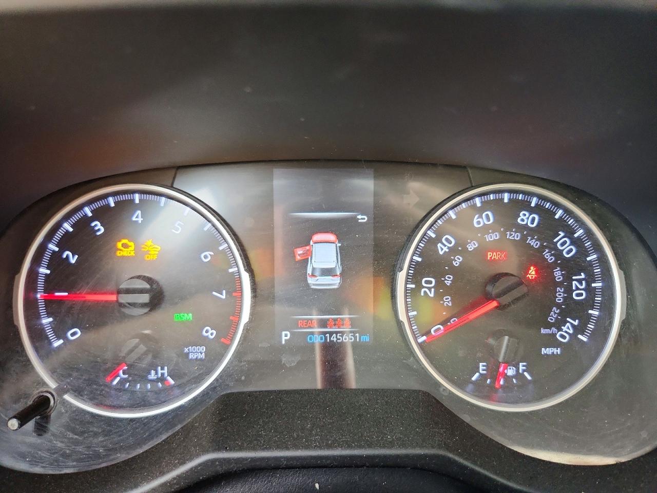 2019 TOYOTA RAV4 photo 9